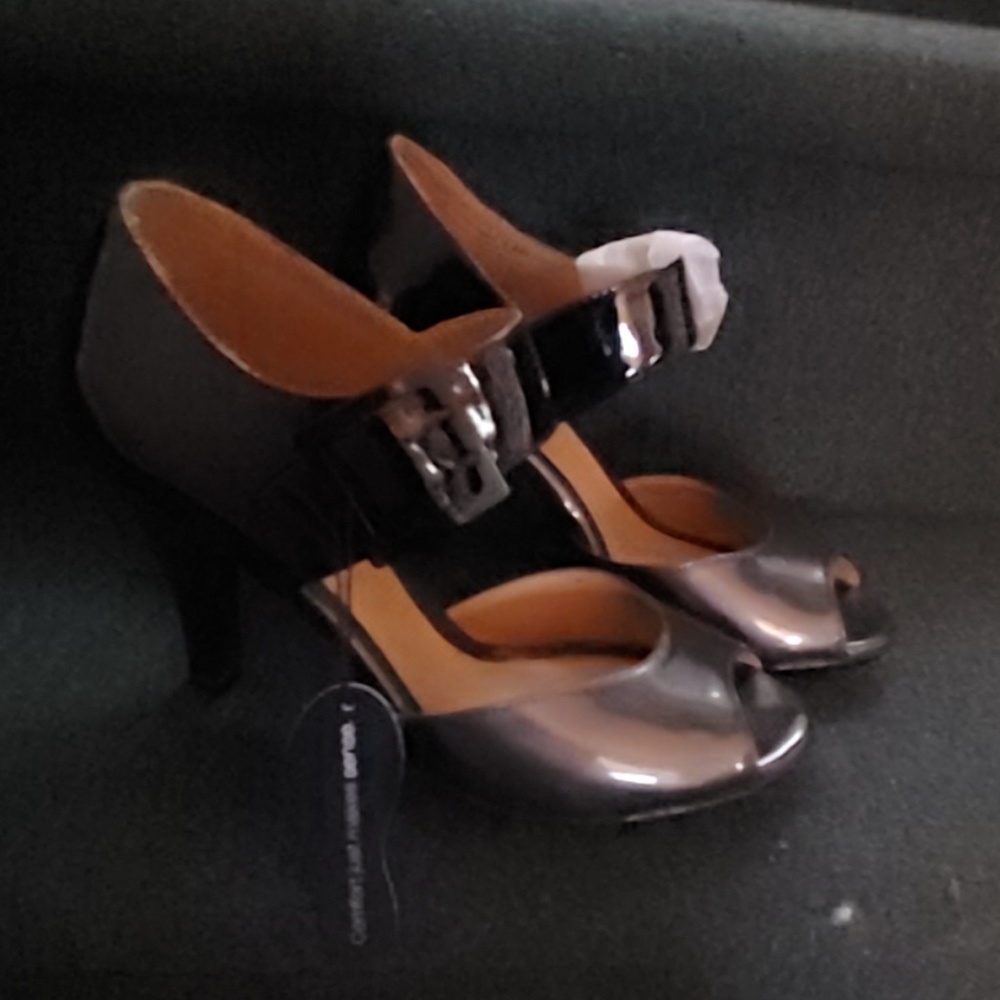 Shoes - Picture 2 of 3